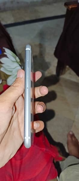 iPhone SE 2020 jv non pta 10 by 10 condition 2