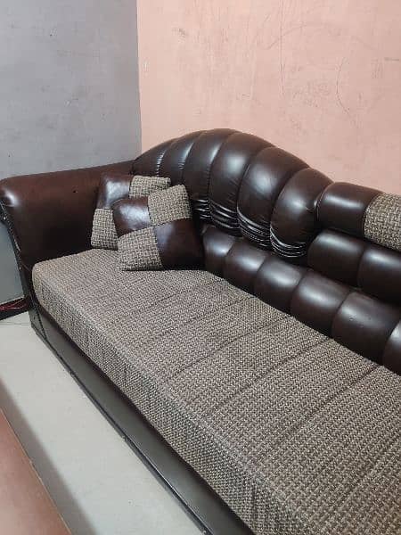 L shape sofa 0