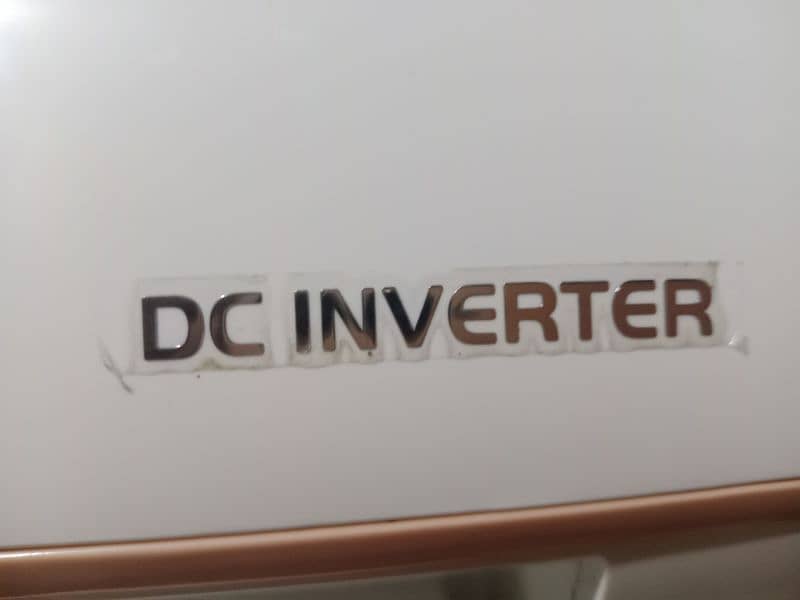 TCL AC DC inverter 1 ton urgent sale 1