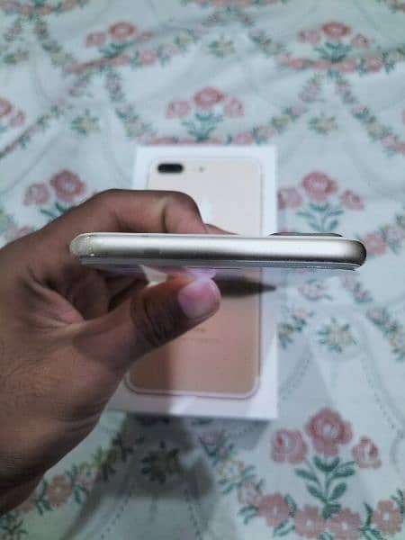 IPHONE 7PLUS PTA APPROVED (128)GB WITH BOX 7