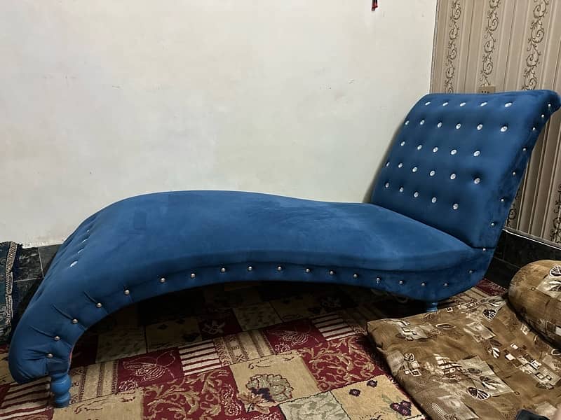 Dewan Orignal wood Chaise lounge Navy Blue 3