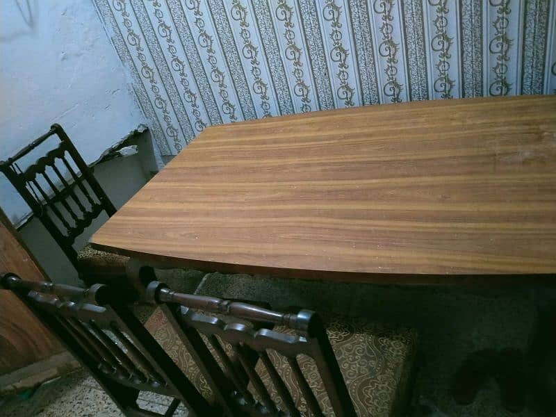 Dining table with 6 wooden chairs 2