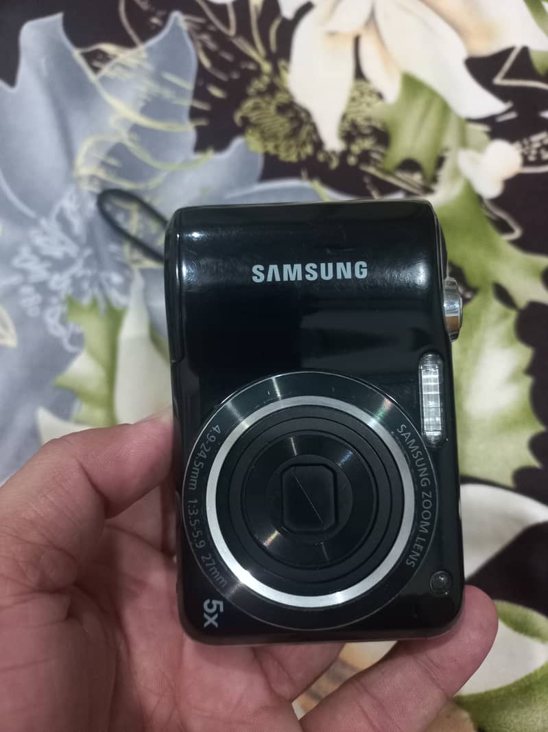 Samsung ES30 12.2mp camera for sale in good condition 4