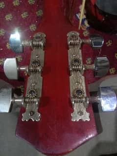 Guitar new condition  he 0