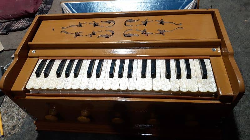 Brand new indian Harmonium for sale 3