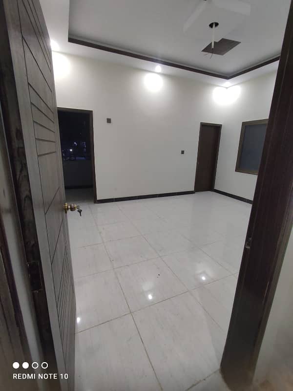 Shamsi Society 3rd Floor 2 Bed DD For Sale With Roof 7