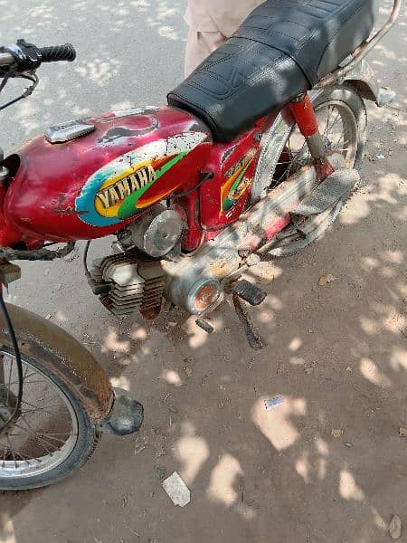 Yamaha y100 Bahtreen condition fst hand us 4