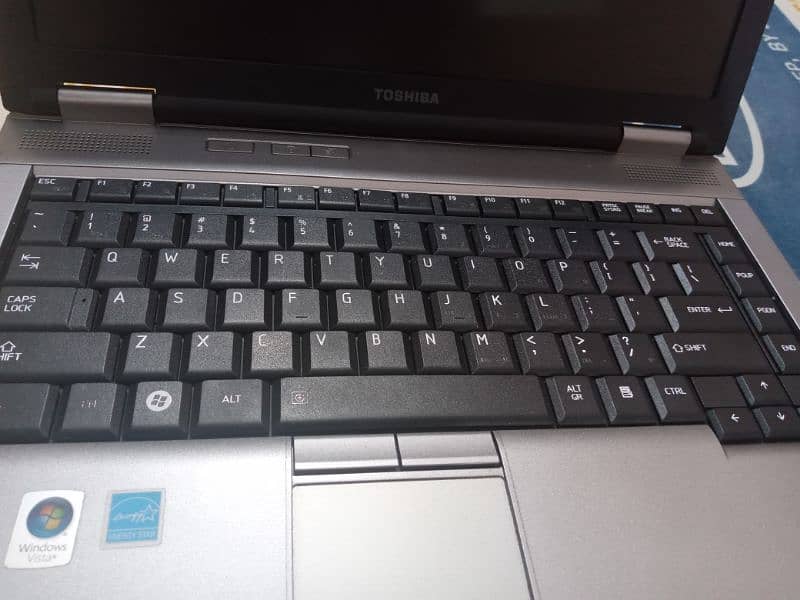 Toshiba Core 2 Duo Laptop 3