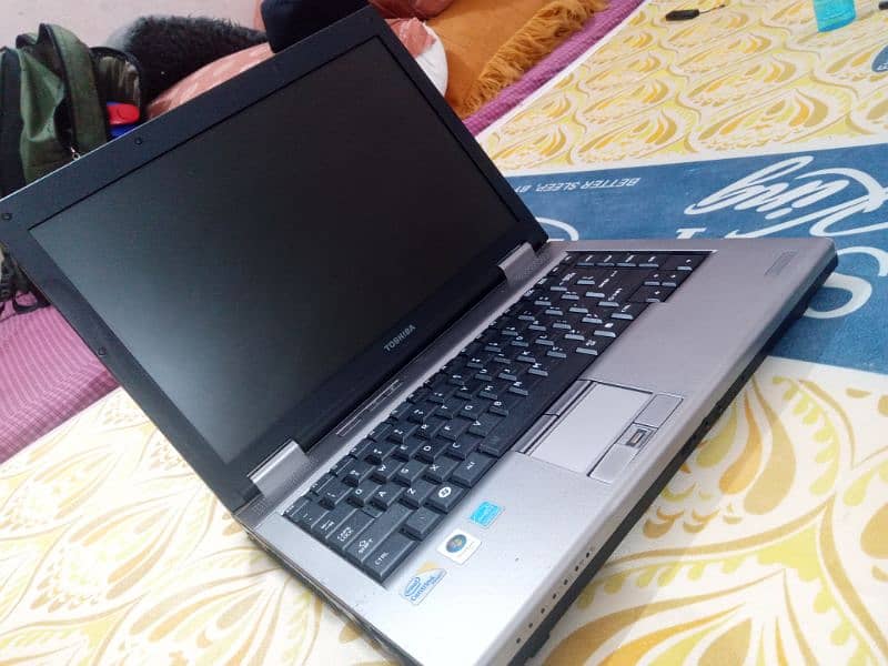 Toshiba Core 2 Duo Laptop 5