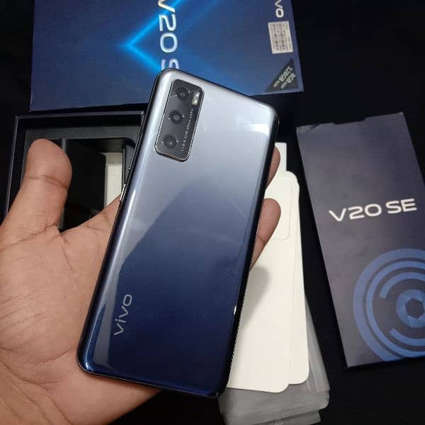 Vivo V20SE 8/128 3