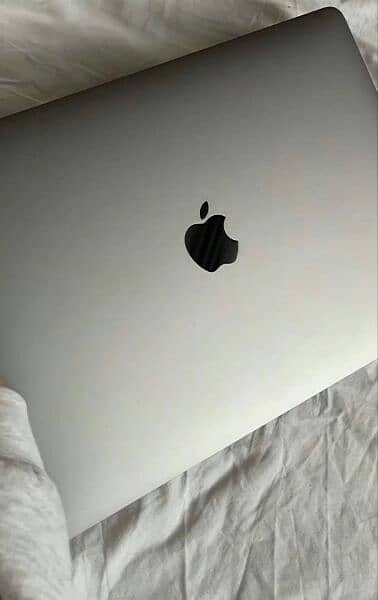 Macbook pro 13"ratina 2