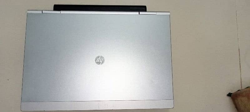 Hp Laptop EliteBook 2560p Core i5VPro-2nd Generation 4gb Raam 128gb sd 1