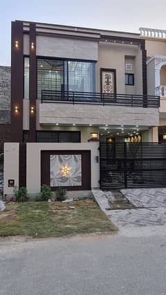 5 marla house for sale in paragon city lahore