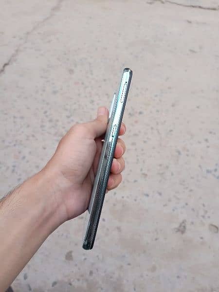 vivo s1 good condition 1 back free 3