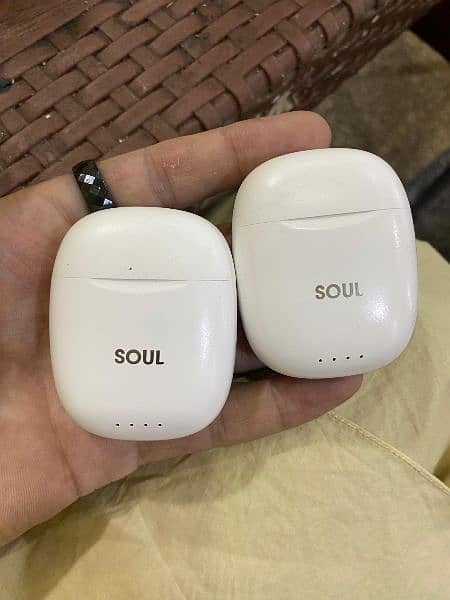 soul 9 Imported Airpods 4