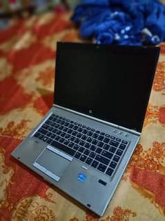 hp laptop Generation 3 core i5 6gb ram 128 gp ssd Condition 9\10