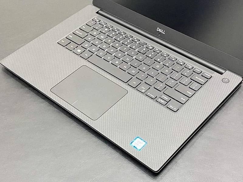 DELL PRECISION 5520 -CORE I7 7th Gen HQ (16/512/4gb Graphics) 3