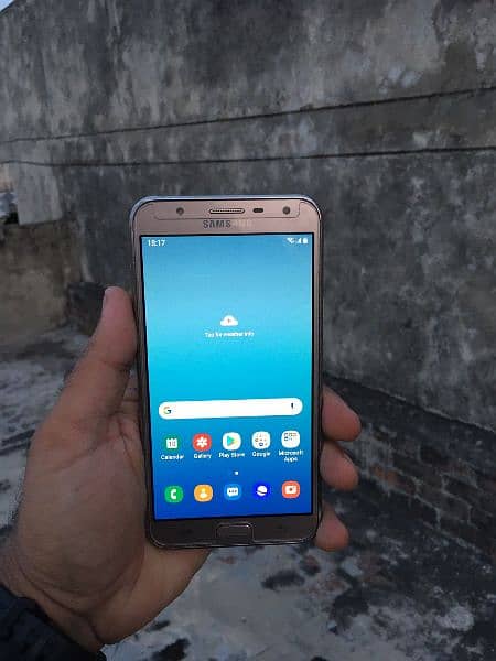 Samsung Galaxy J7 prime 6