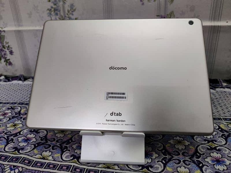 Docomo DTAB D-01K By Huawei 0