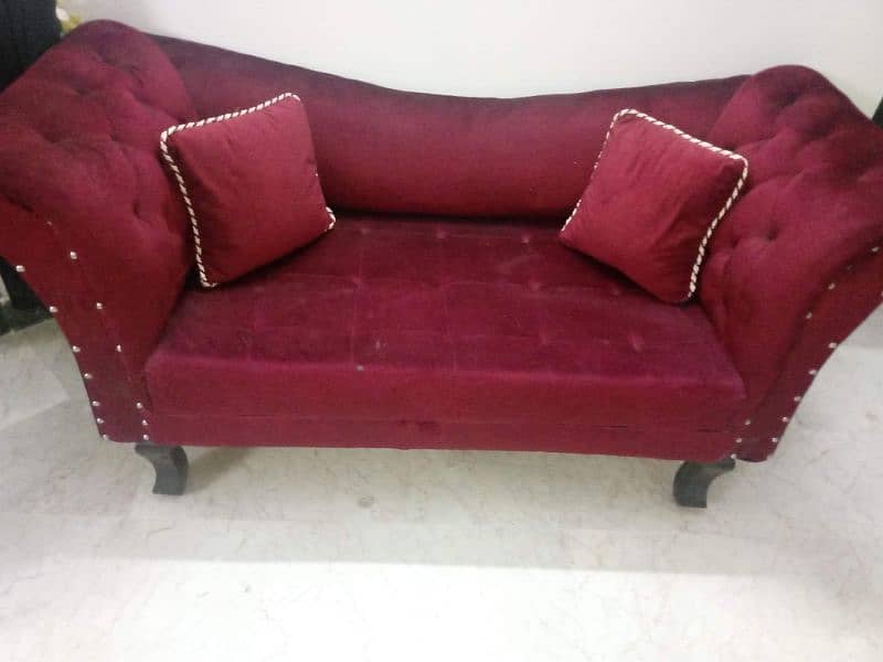 2 seater sofa 0