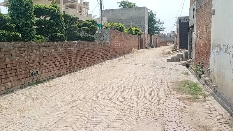 10 Marla corner plot near ferozpur road Mustafabad Lalyani Lahore 4