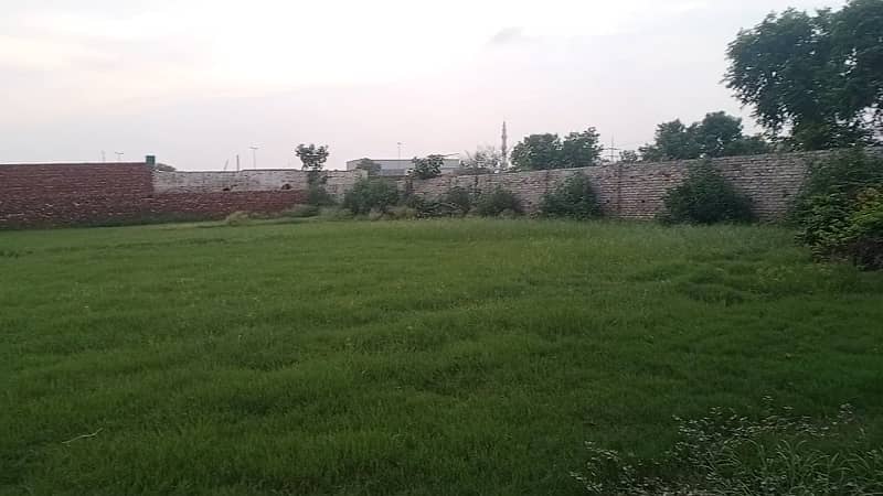 8 Kanal Farmhouse On Rent Gajjumtta Nearst 200ft LDA Road And Ring Road Lahore 15