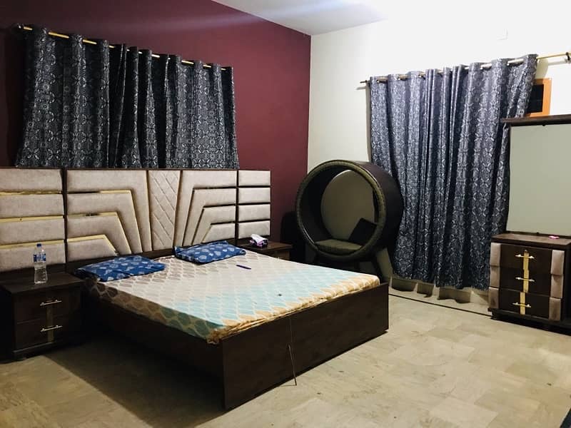 Guest house couple family bacholar area Gulshan jauhor 16