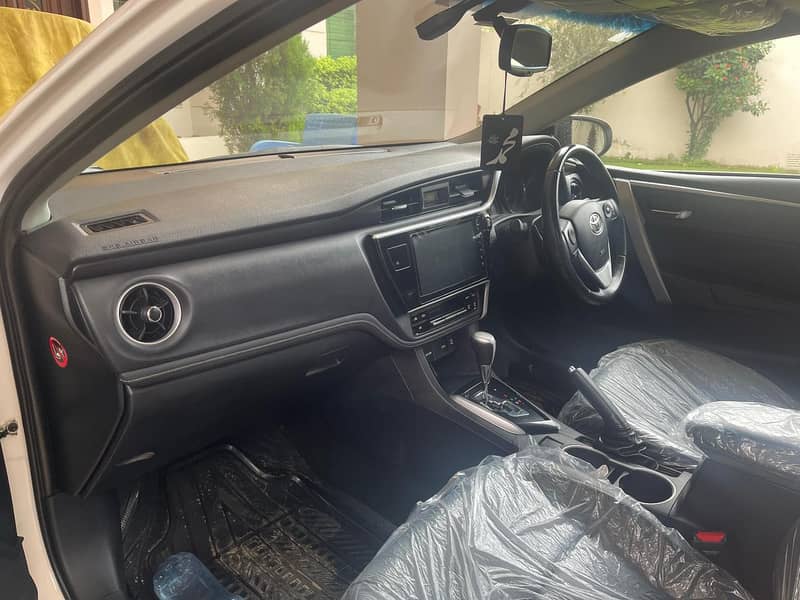 Toyota Altis Grande 2022 Black interior 7