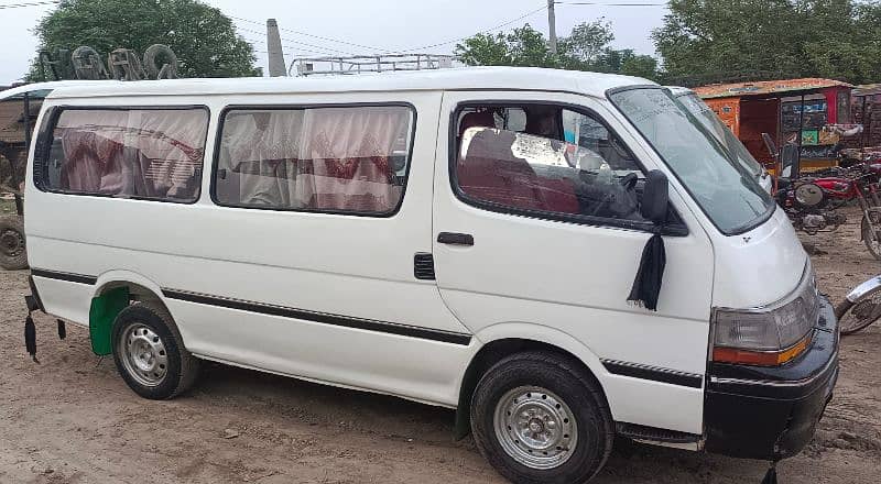 Toyota hiace. 6