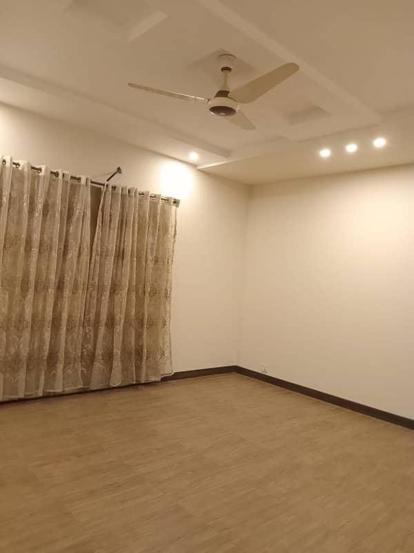 One Kanal Modern Bungalow Urgent For Sale FF-Block DHA Phase 4 Lahore 30