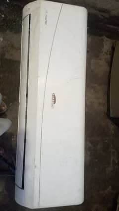 AC in very cheap price want to cell fast