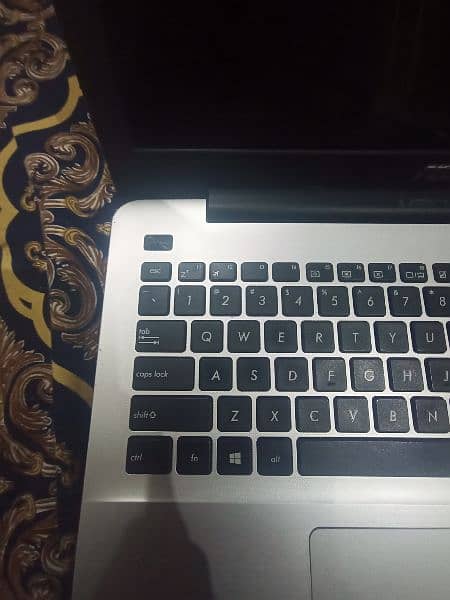 ASUS Laptop 5