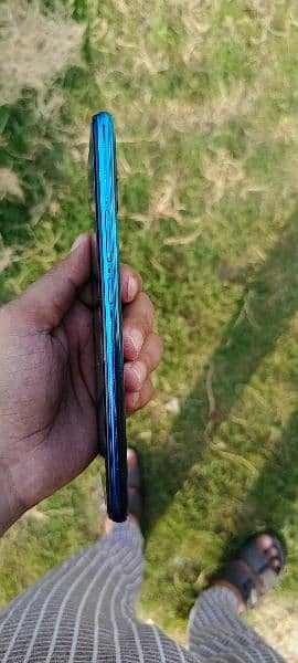 infinix hot 10 play 4gb 64gb full ok mobile hy condition 8/10 with box 3