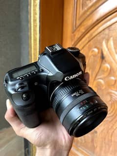 Canon EOS 40D DSLR Camera