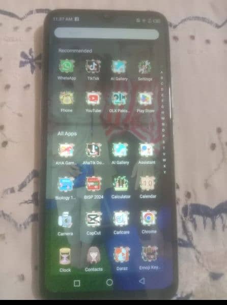 An infinix hot 11 play mobile for sell. 4