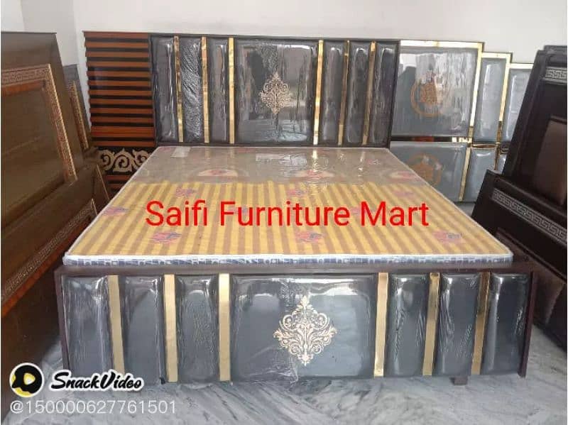 double bed/brass bed/bed set/furniture for sale 5