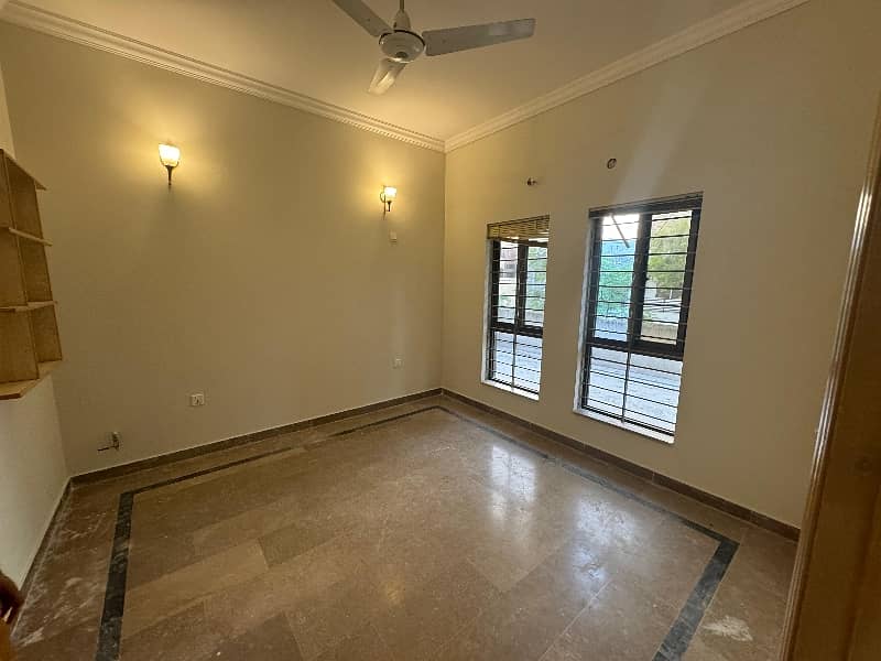 3 Three bed room upper portion available for rent 3