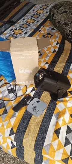 magcubic hy320 portable projector