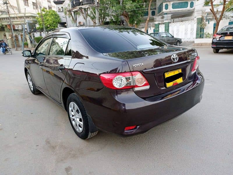 Toyota Corolla XLI 2013 6