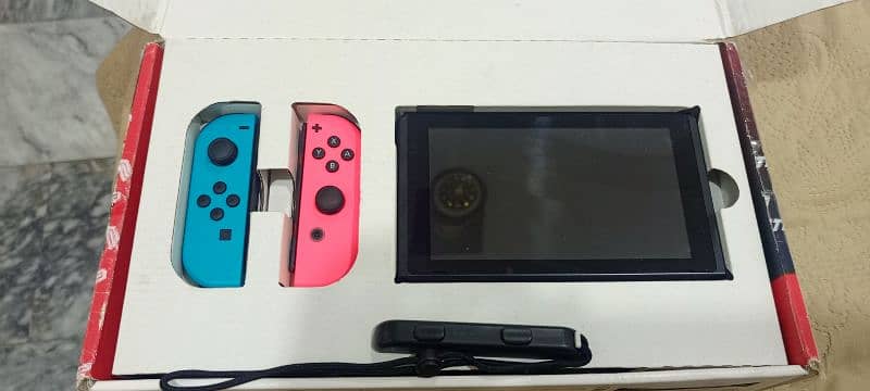 Nintendo switch V2 imported from switzerland 0