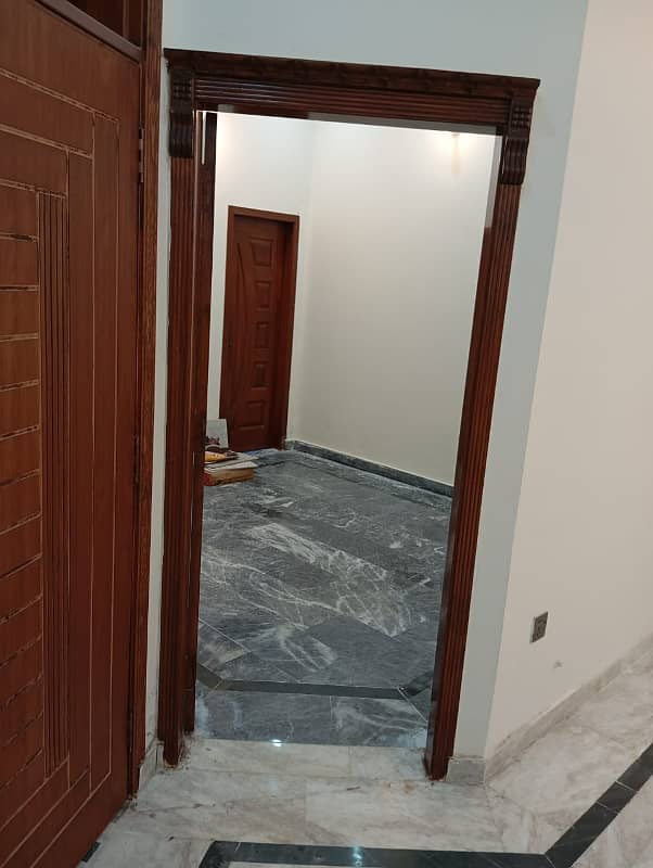 5 MARLA BRAND NEW HOUSE FOR SALE IN VERY REASONABLE PRIC E 10