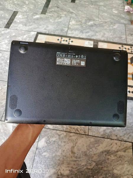 Asus laptop ultra slim Exchange possible 2