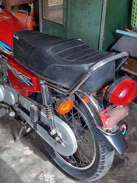 Honda cg 125 2018 model new condition karachi registered 7