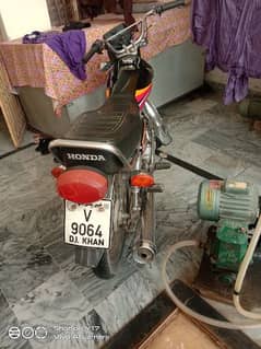 Honda 125 DI Khan