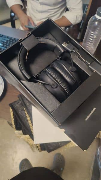 Logitech G pro Gaming headphones 1