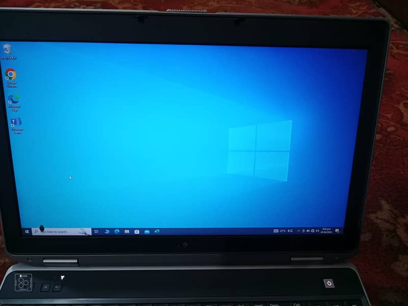 Dell Laptop Core i7 Window 10 Pro N without Battery Backup 4