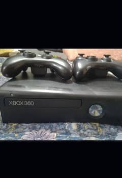 XBOX 360 SLIM 30+ GAMES INSTALLED