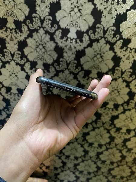 IPhone XsMax 256GB PTA 3