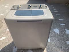 Top-load semi-automatic washing machine