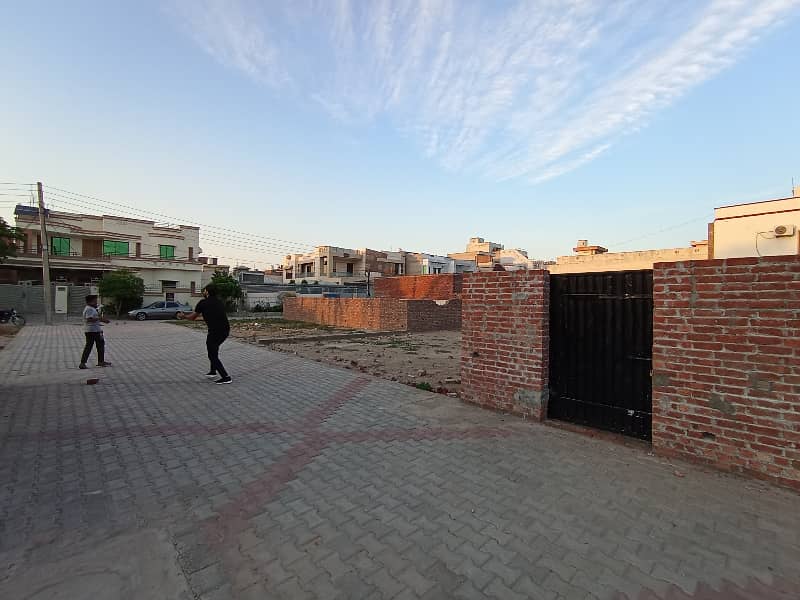 5 Marla Residential Plot Available For Sale In New Shadman Colony, City Gujrat 8